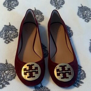 Tory Burch deep red velvet flats Size 9
NWOT